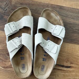 Birkenstock Arizona soft footed sandal. Size 40